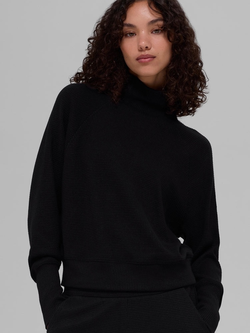 ALO Size Medium Waffle Weekend Escape Mock Neck Long Sleeve
